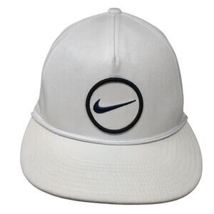 Nike Snapback 5 Panel Cap White One Size Adjustable Embroidered Swoosh Cotton